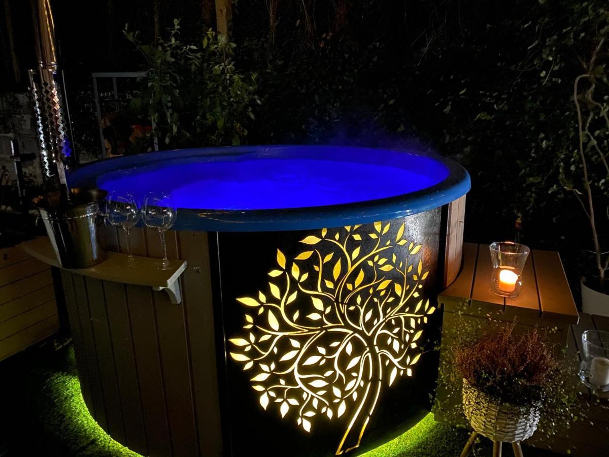 Domek Inosasino Z Basenem I Sauna Bagian luar foto