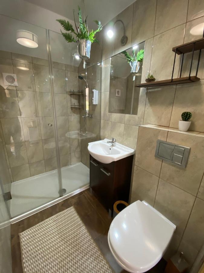 Domek Inosasino Z Basenem I Sauna Bagian luar foto